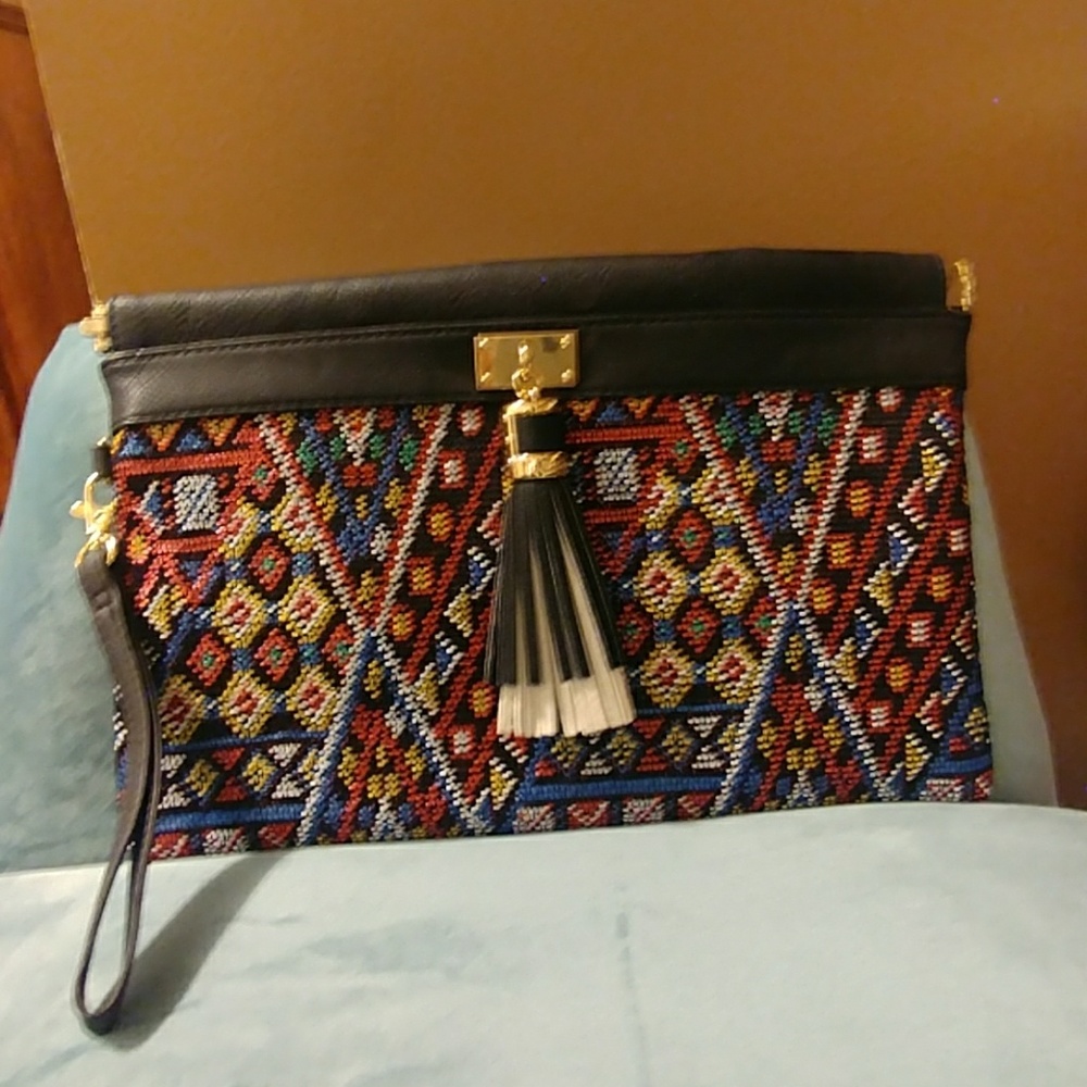 Aldo clutch